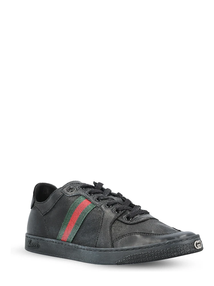 Stretch low-top trainer alternative