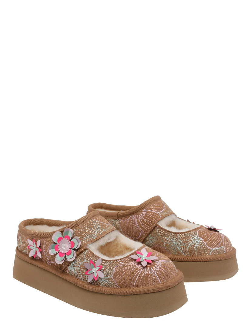 UGG Flat shoes Beige