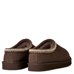 صندل UGG بني اللون