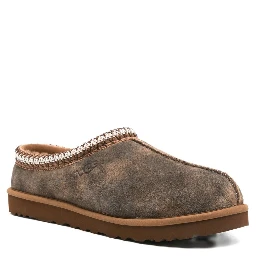 صندل UGG بني اللون