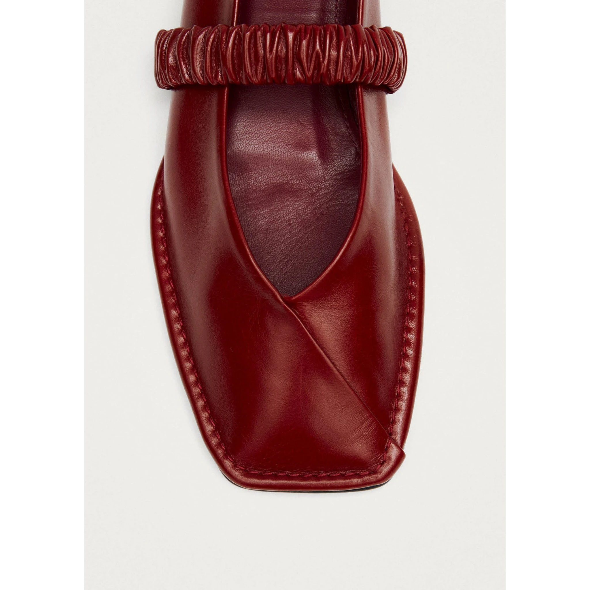 ALOHAS Flat shoes Red