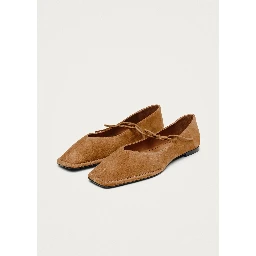 ALOHAS Flat shoes Beige