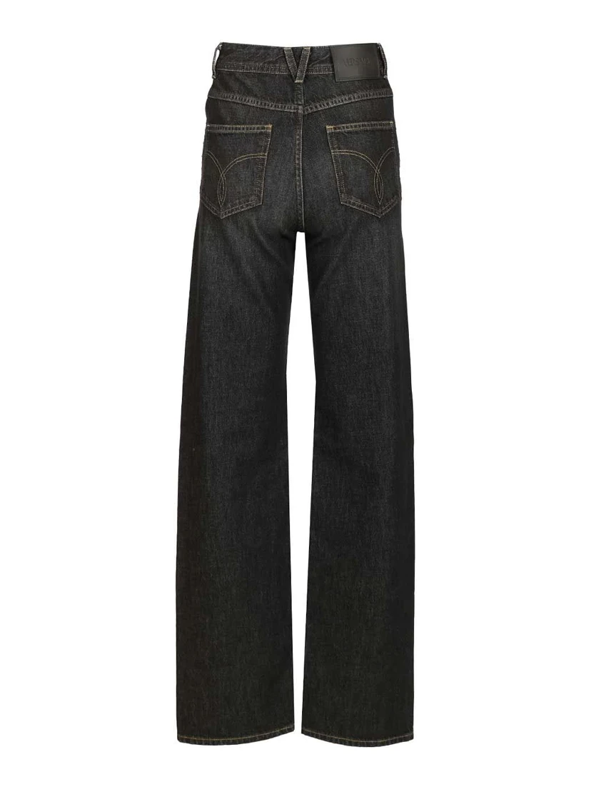 Jeans with studs