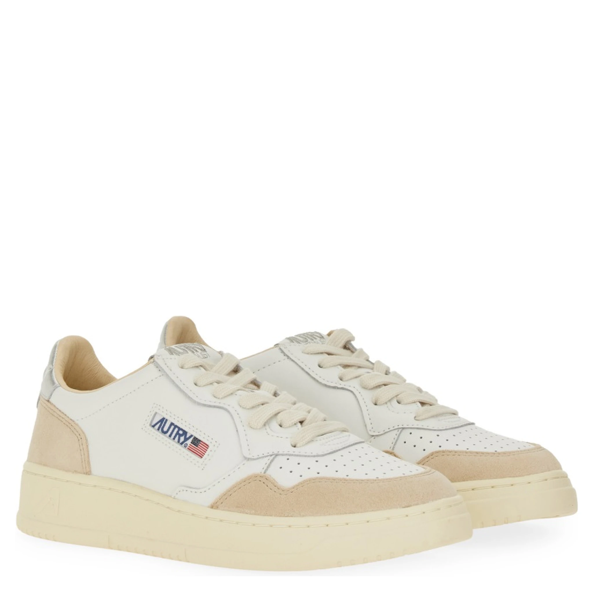 MEDALIST LOW SNEAKER