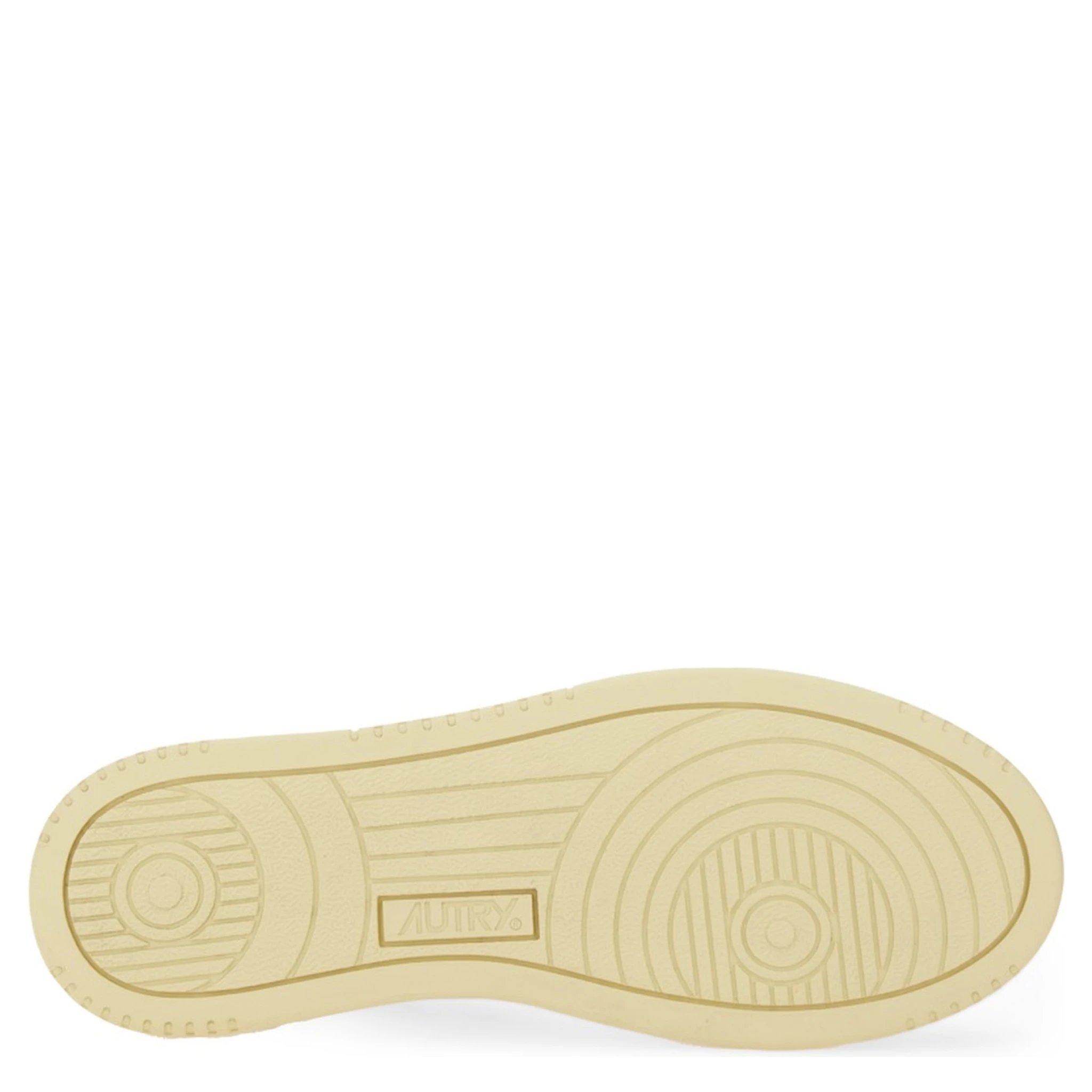 "MEDALIST LOW" SNEAKER