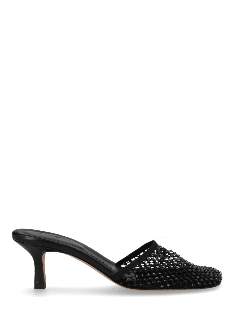 HEELED SHOE