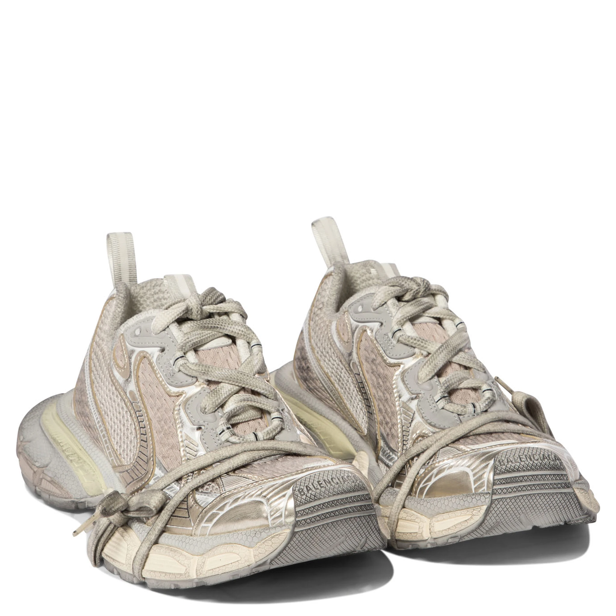"3XL" sneakers