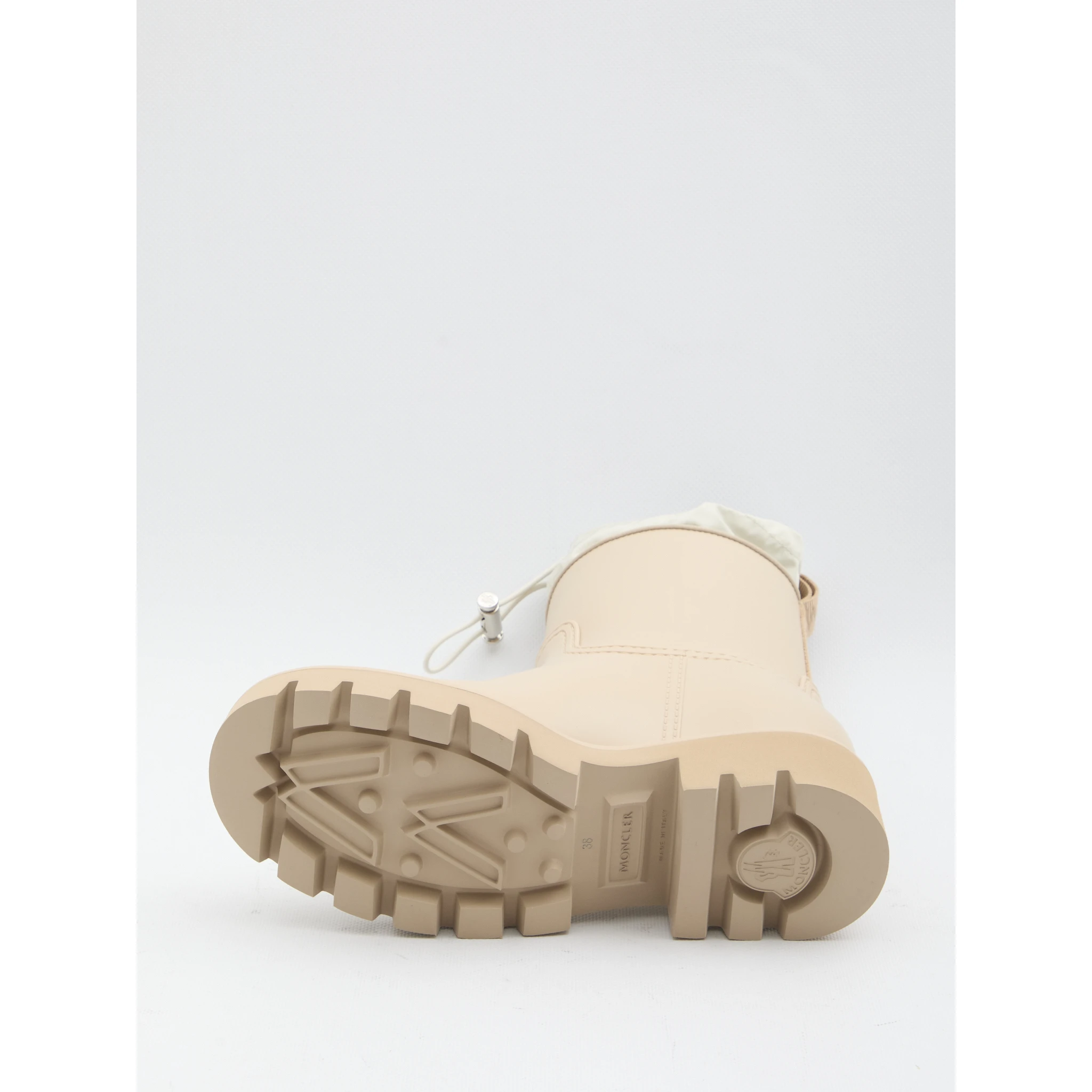 Kickstream rain boots