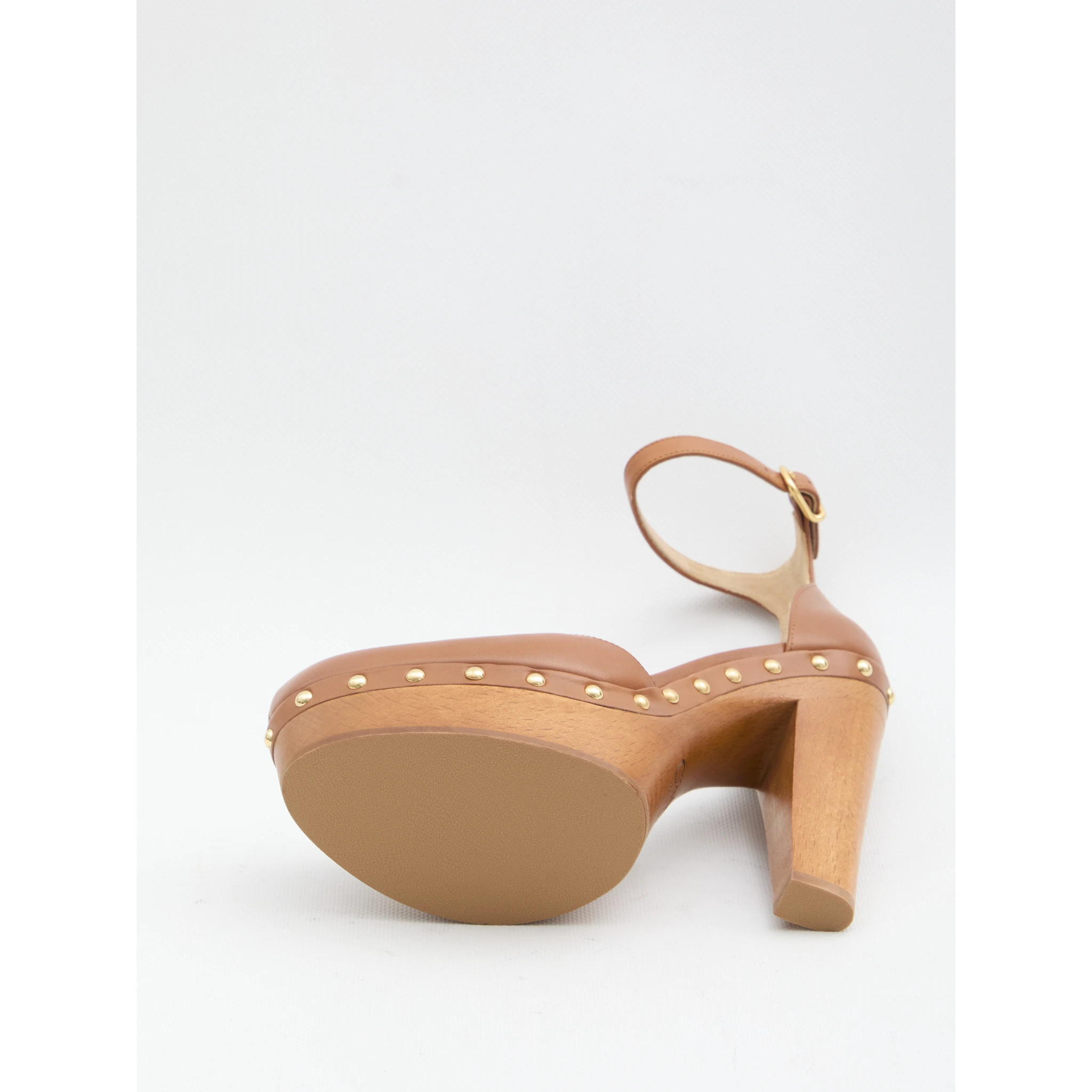 Lola platform pumps