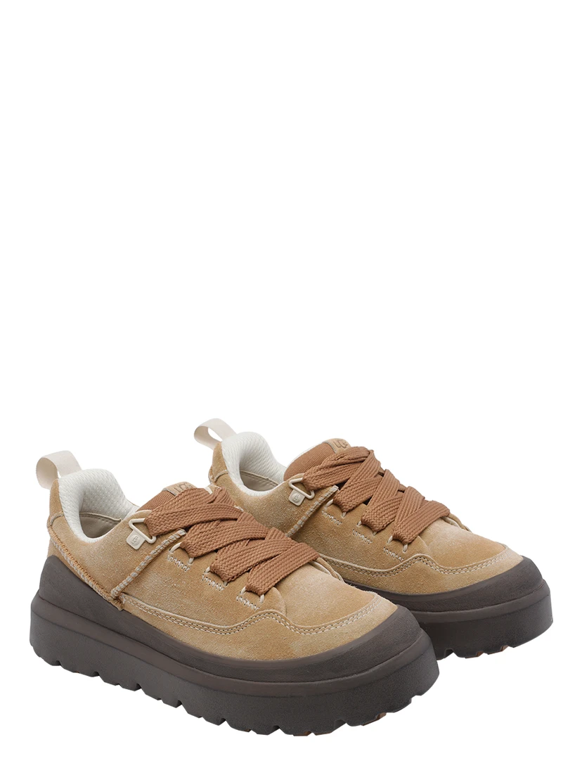 حذاء رياضي بني من UGG