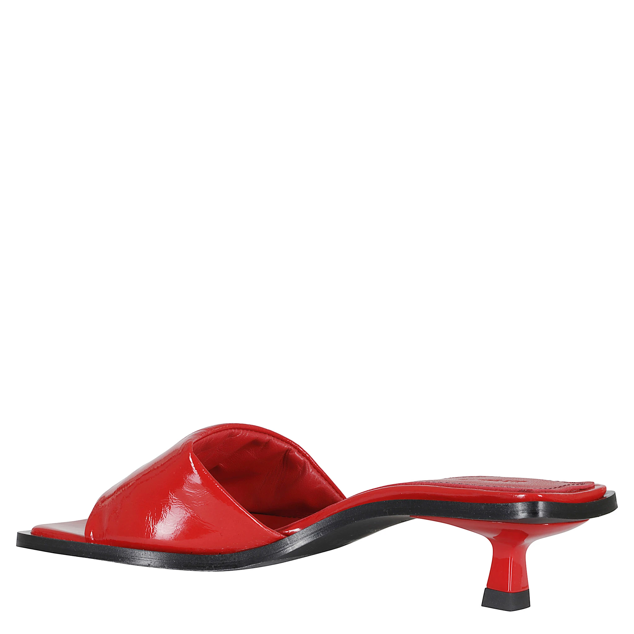 KIA SANDAL