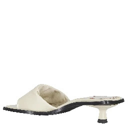 KIA SANDAL