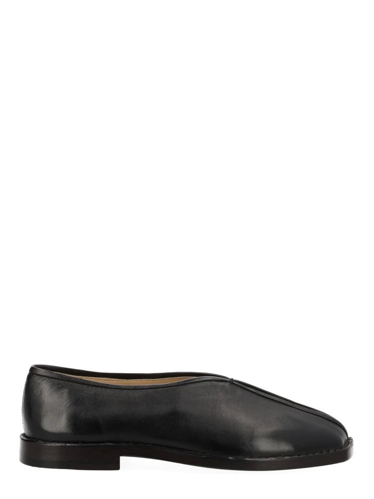 "FLAT PIPED" SLIPPER