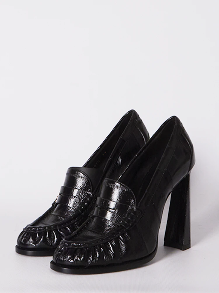 Le Loafer pumps in eel skin alternative