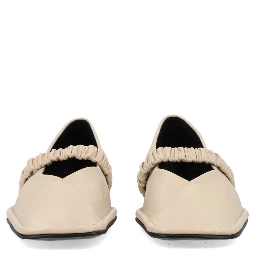 BALLERINA "LAUTAN"