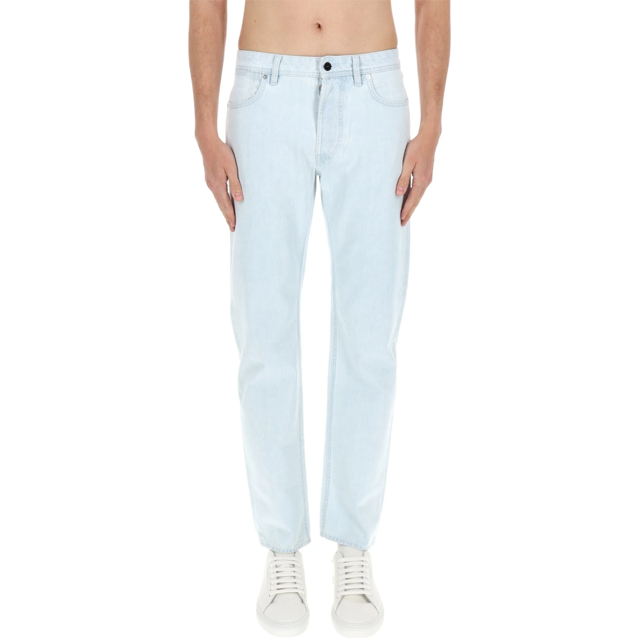 JEANS IN DENIM