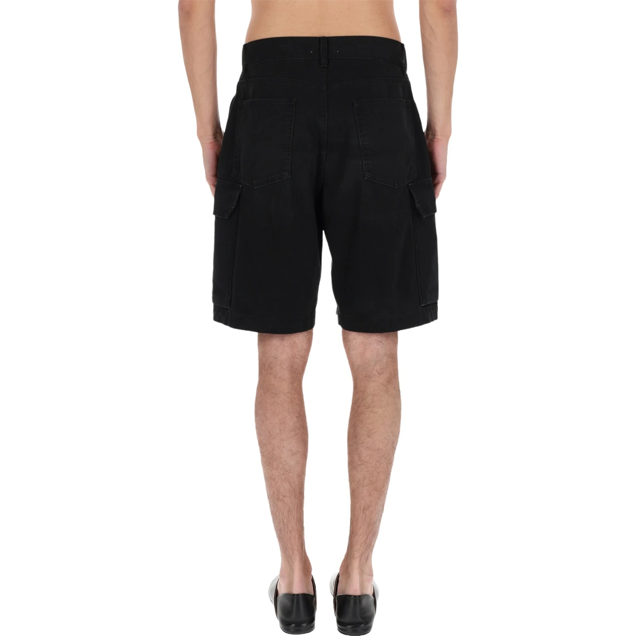 SHORTS WITH LOGO PATCH