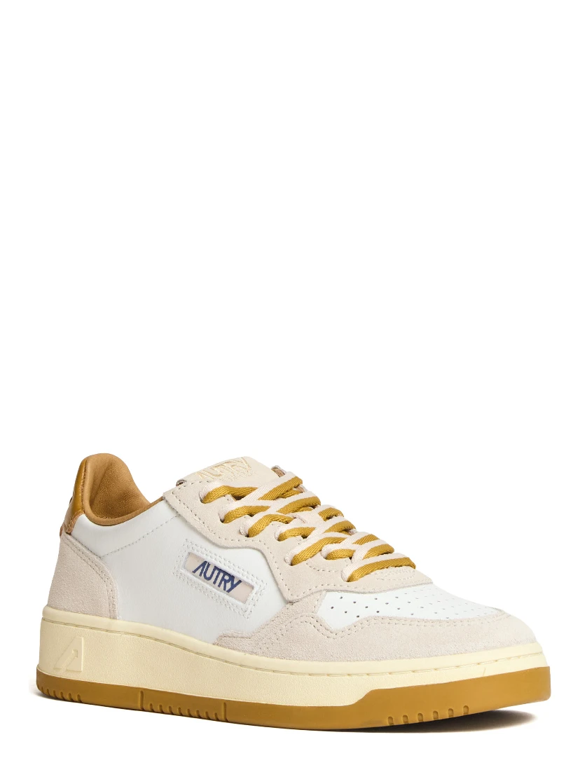 Sneakers Medalist Low In Pelle Bianca, Suede Sand