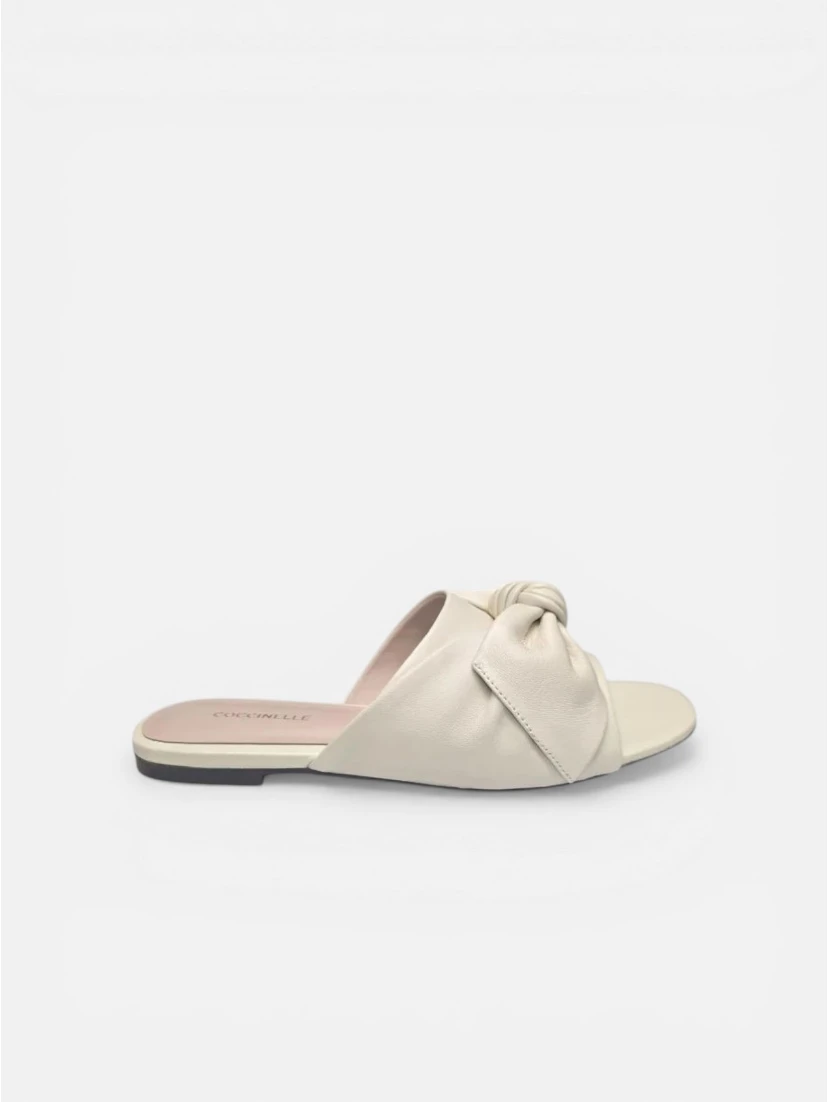 COCCINELLE slippers