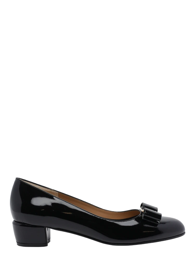 Ferragamo With Heel Black