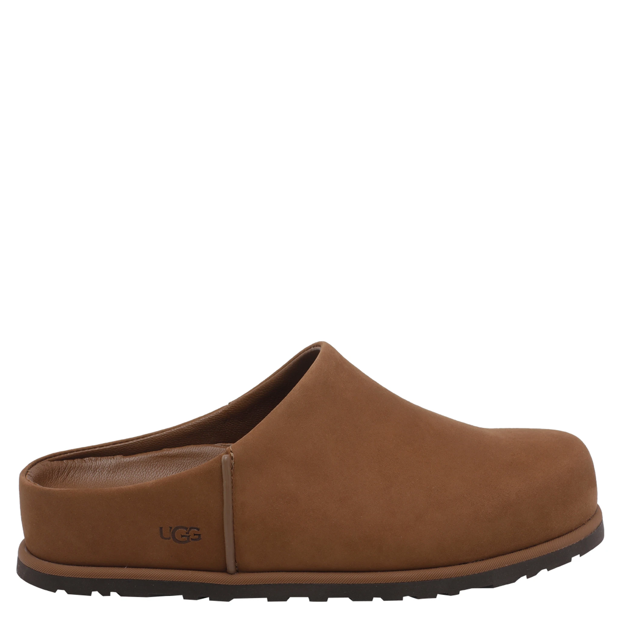 صندل UGG بني اللون