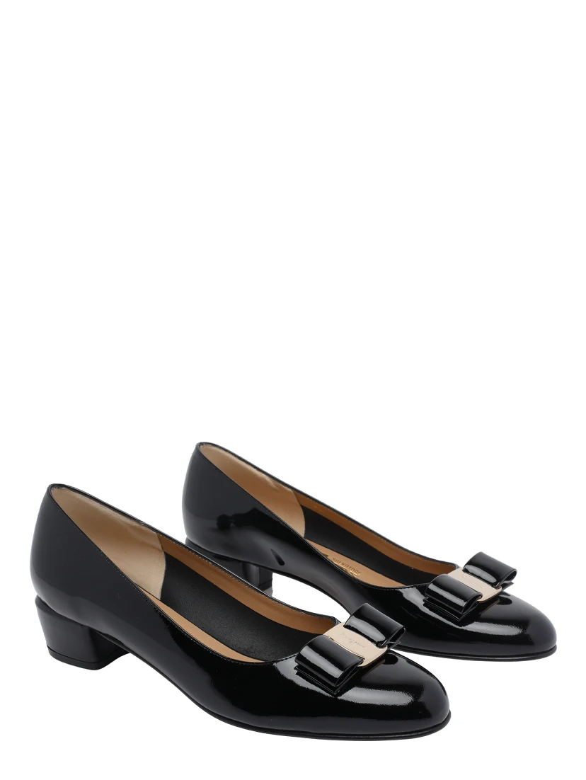 Ferragamo With Heel Black