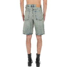 SHORTS IN DENIM