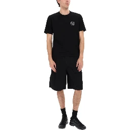 SHORTS CARGO CON PATCH LOGO