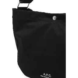 حقائب APC.. سوداء