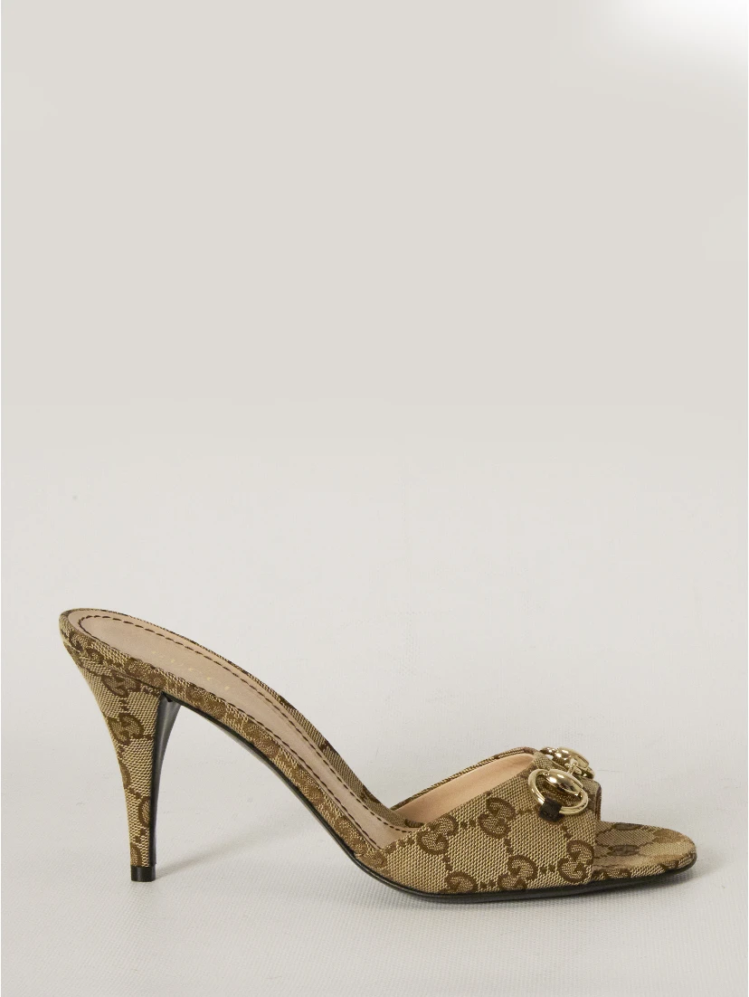 Morsetto sandals