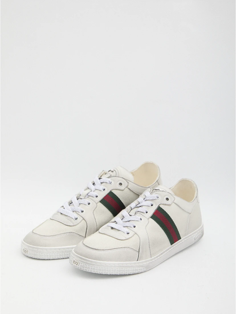 Stretch sneakers