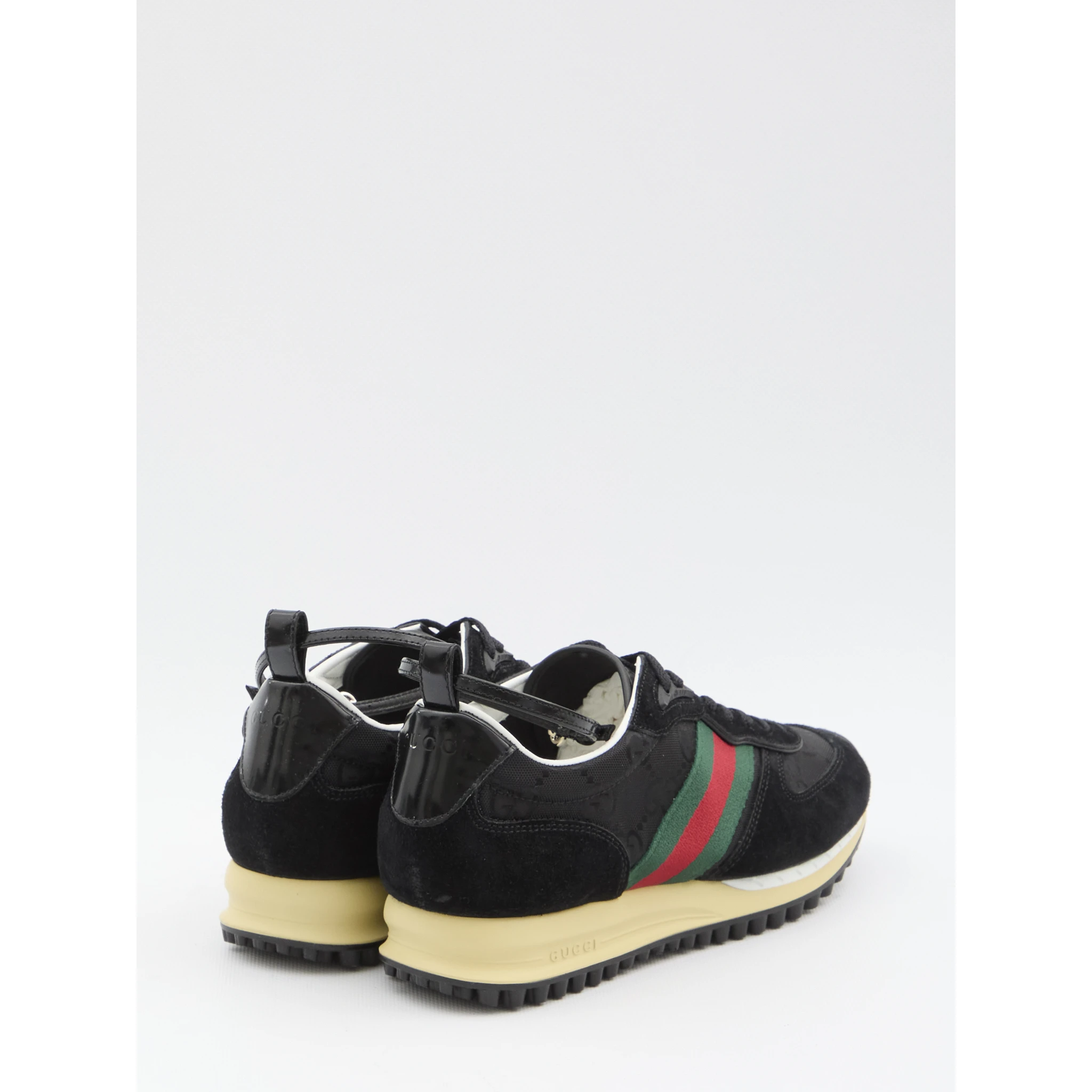 Sneakers Re-Motion