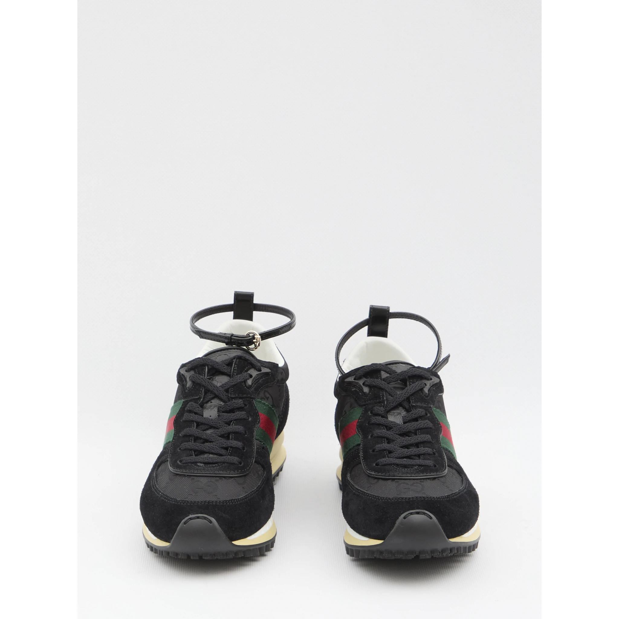 Sneakers Re-Motion