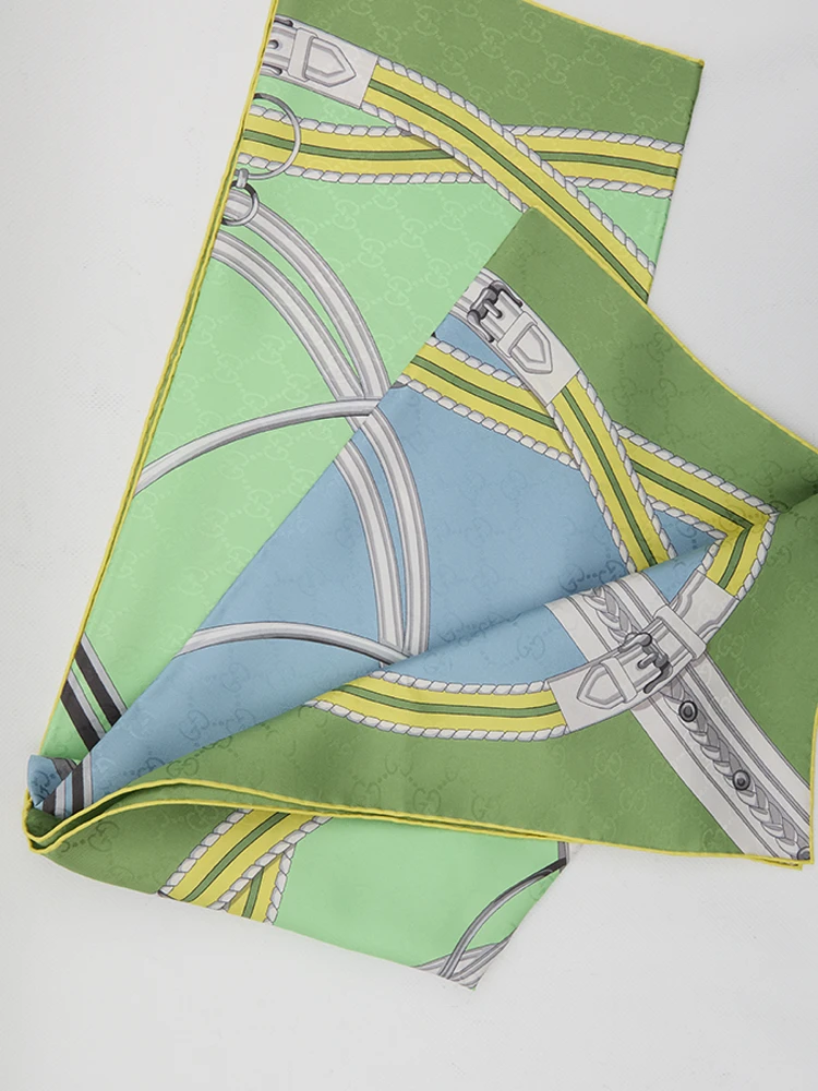 Printed silk carré alternative
