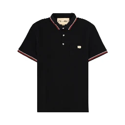 POLO CON PATCH LOGO