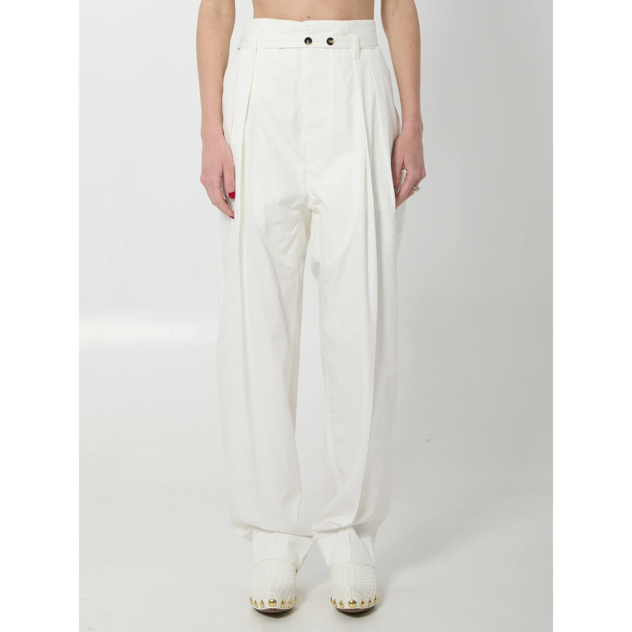 Tapered pants