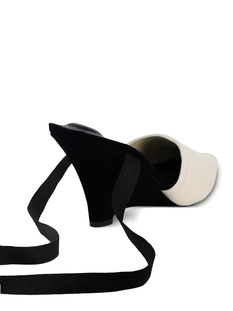 JACQUEMUS Flat shoes Beige alternative