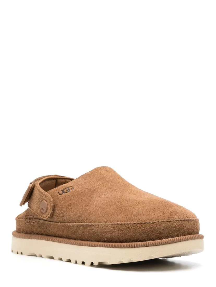 UGG Flat shoes
