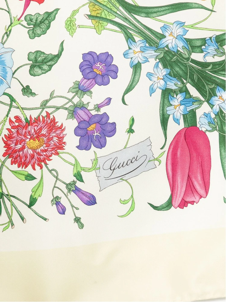 Gucci Scarfs Yellow alternative