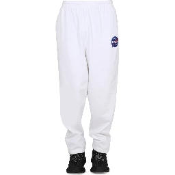 PANTALONE JOGGER CON PATCH