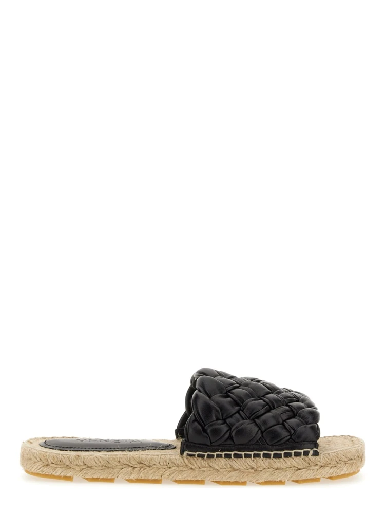 LEATHER SANDAL
