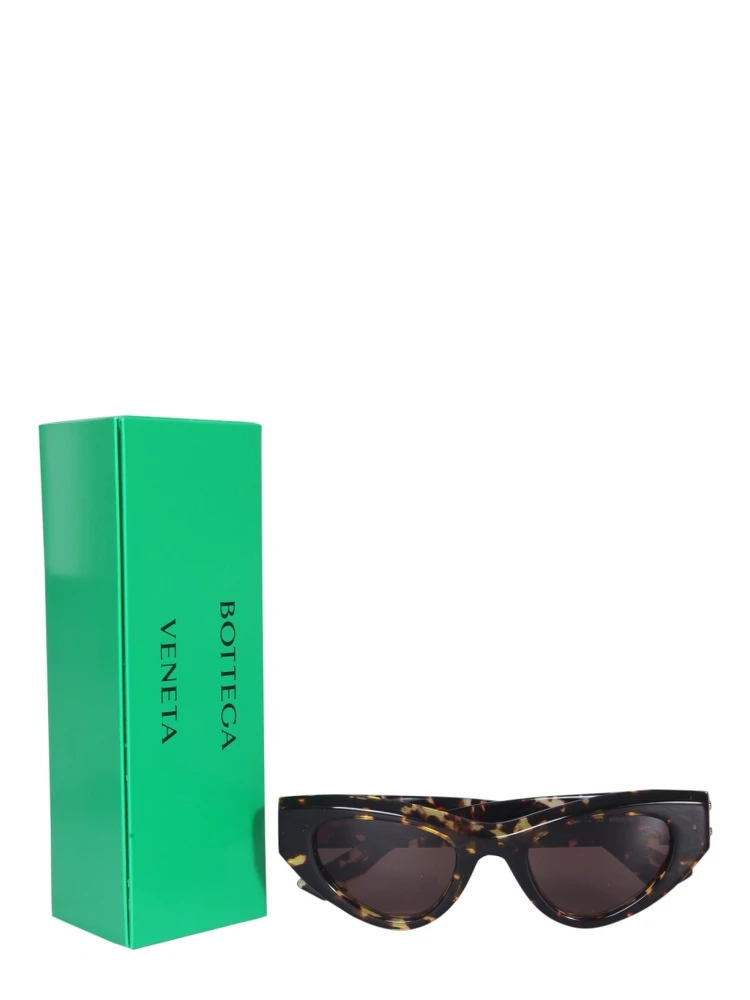 CAT-EYE SUNGLASSES alternative