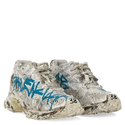SNEAKER RUNNER