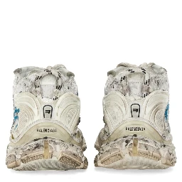 SNEAKER RUNNER