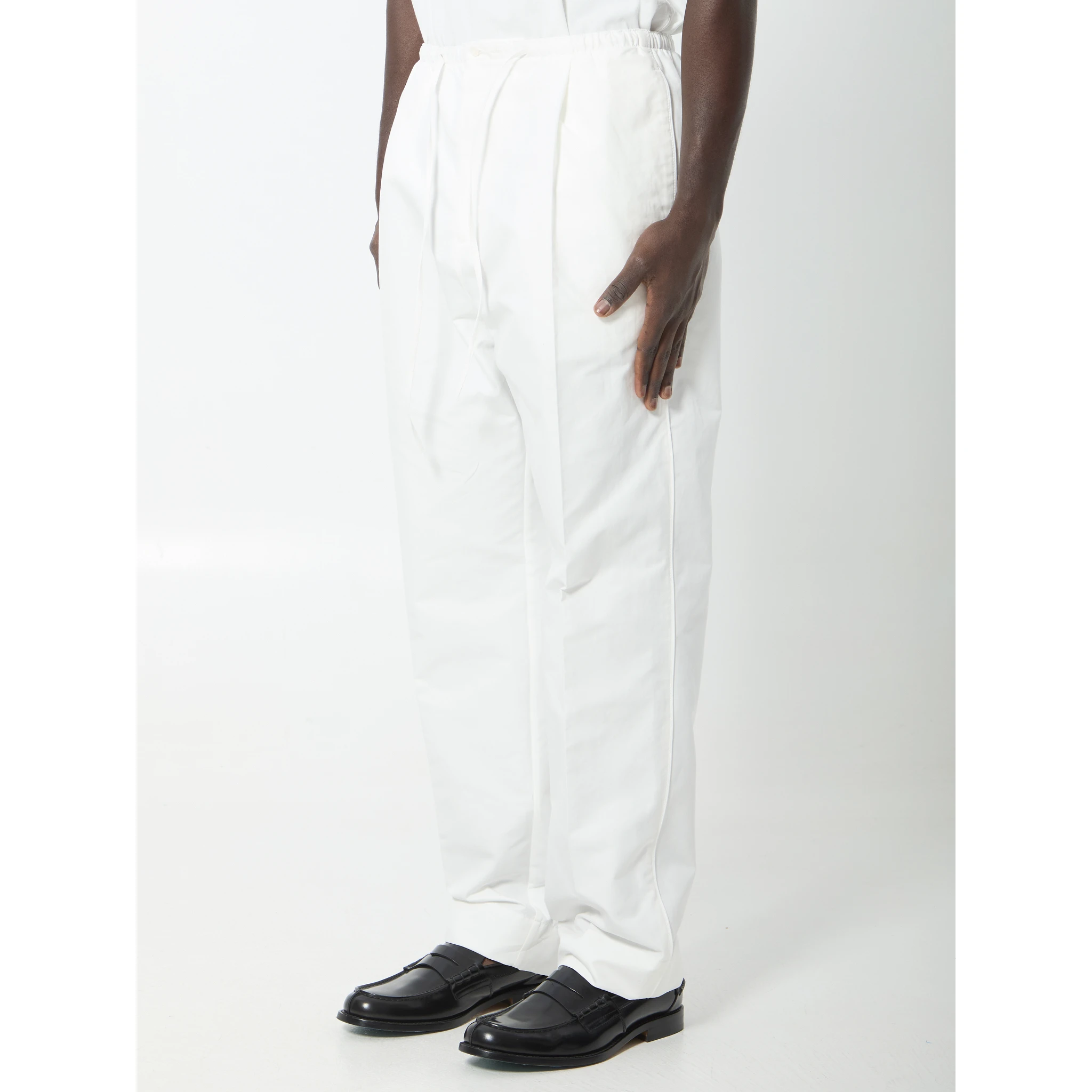 Compact cotton canvas trousers