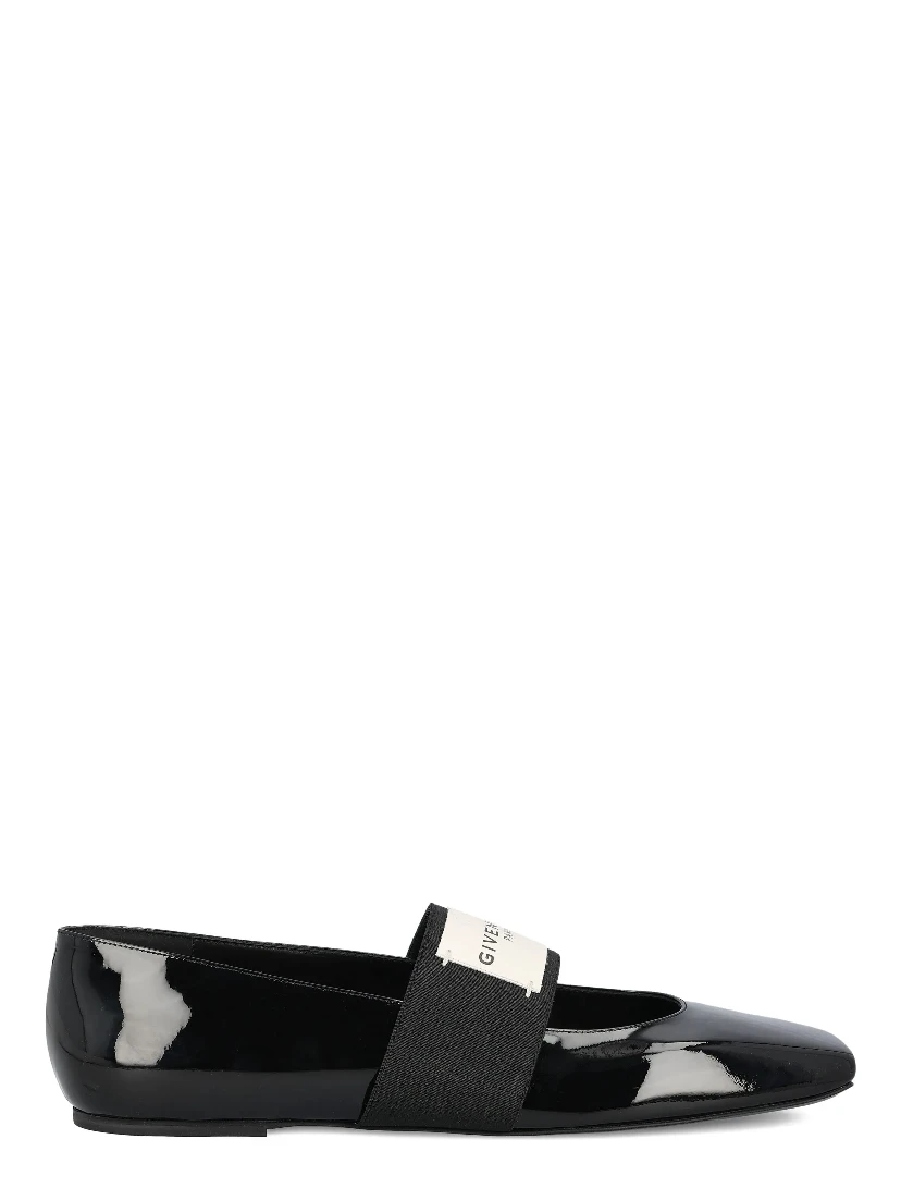Givenchy Flat shoes
