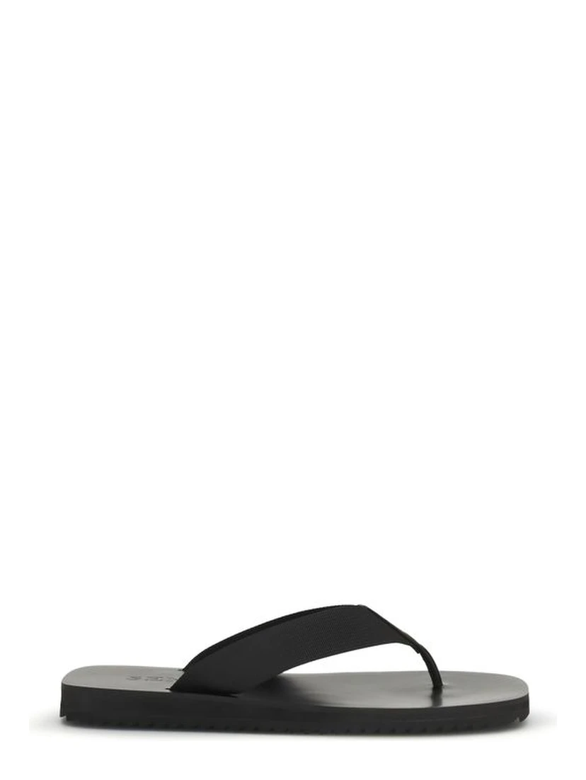 Black Rubber Flip-Flop Sandals