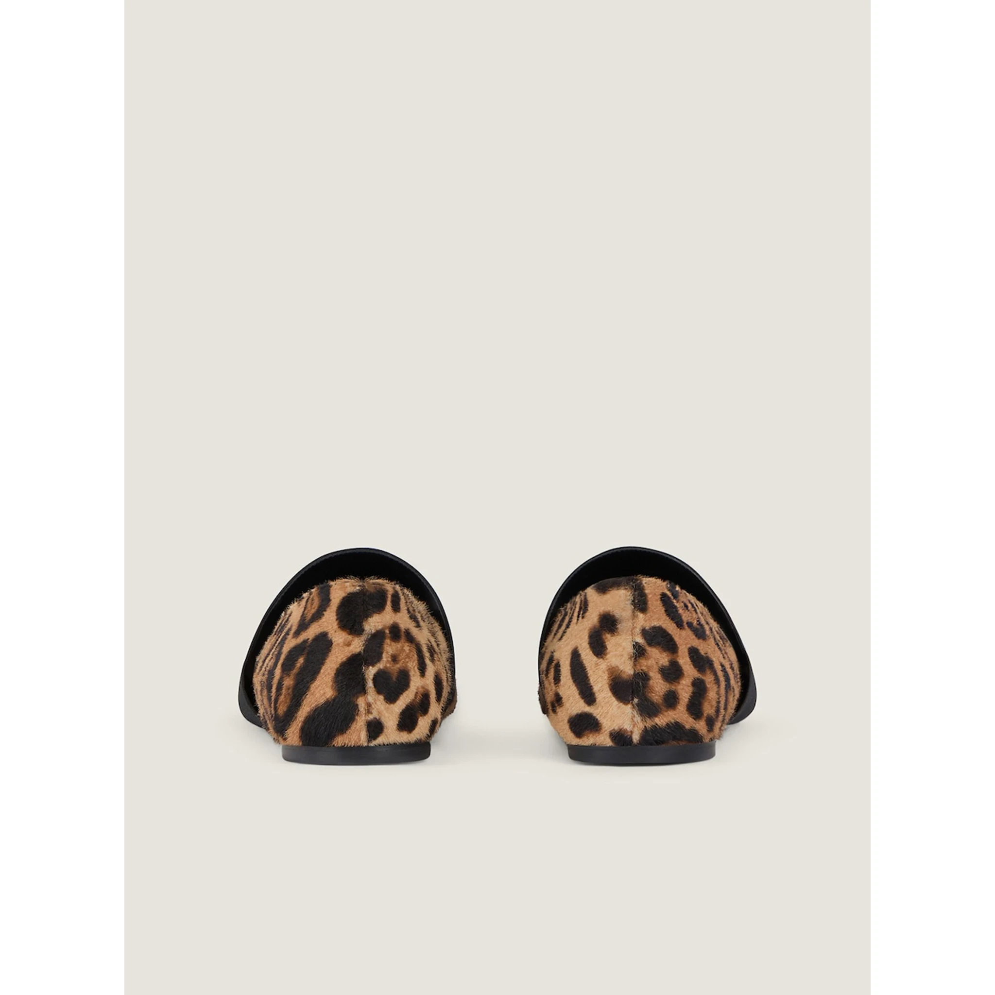 Givenchy Flat shoes