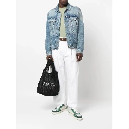 أكياس APC